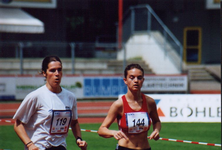 2003/1500/c09.jpg