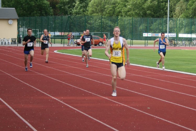 2009/08400mM/36S8050.jpg
