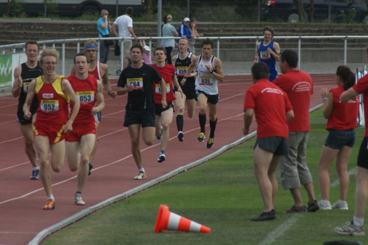 2011/800/003_W6584.jpg